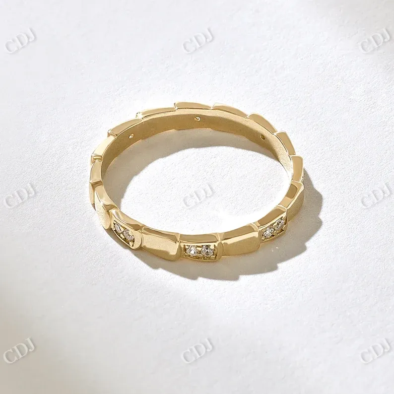0.16CTW Unique Snake Wedding Band