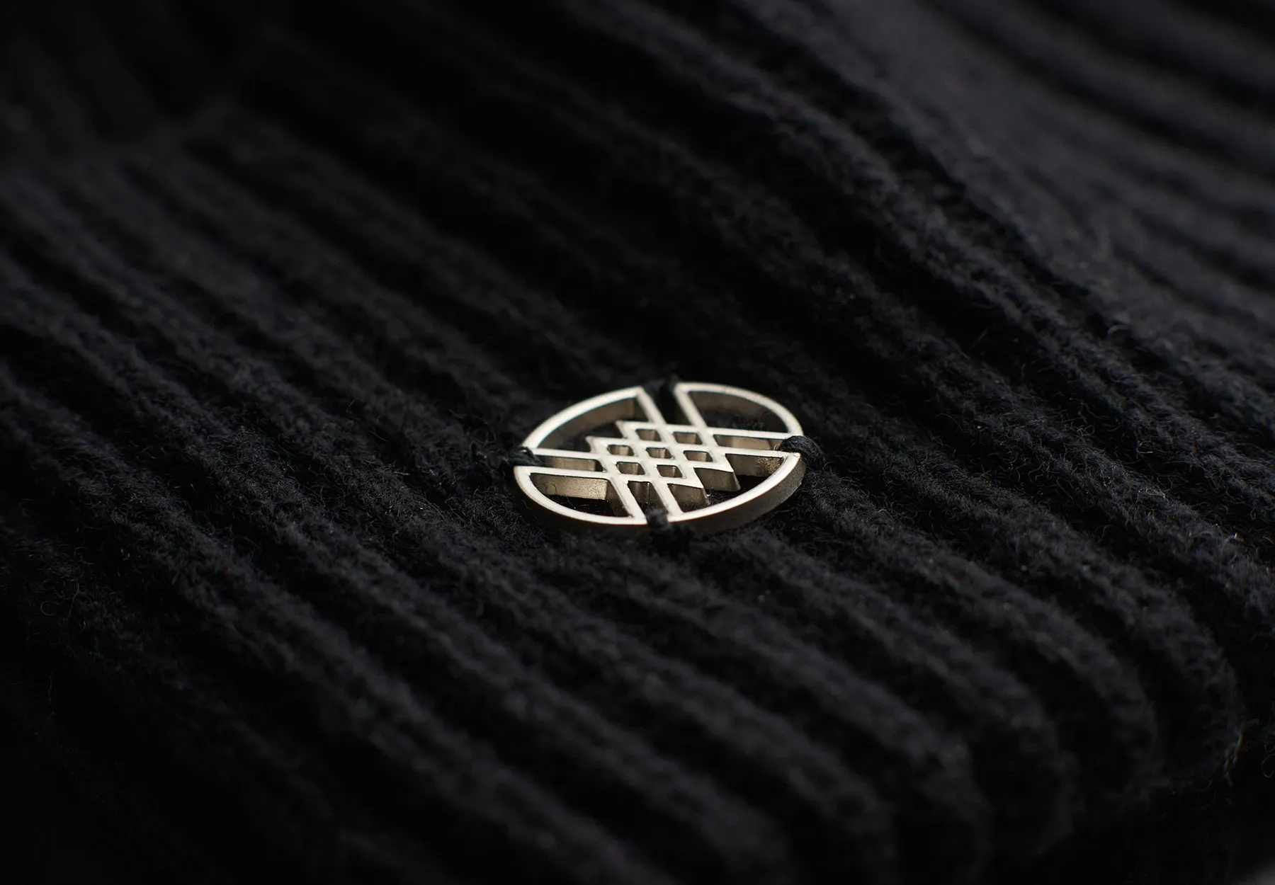BERING CASHMERE BEANIE - Black