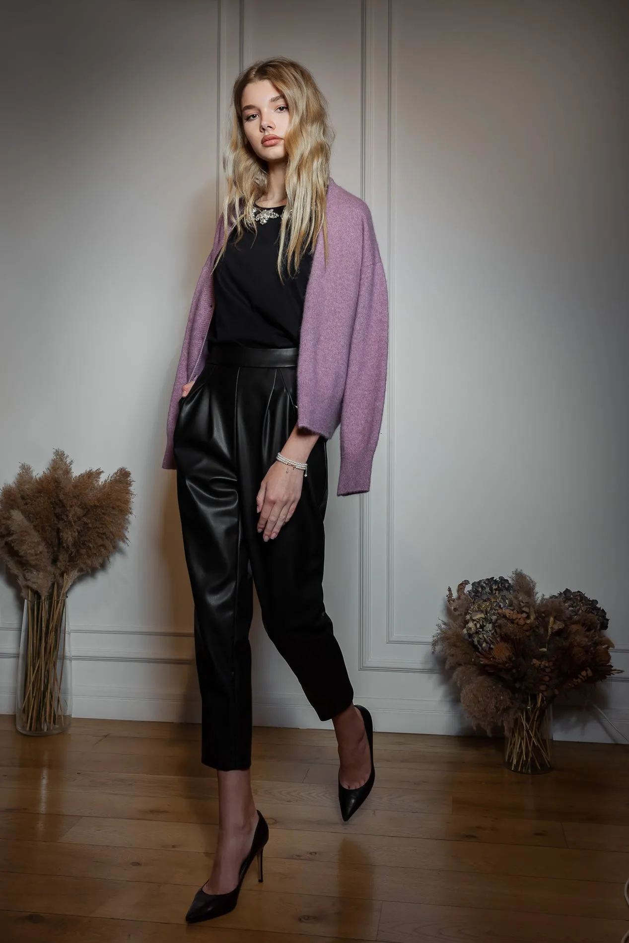 Cassiel Cashmere and Silk-blend Cardigan In Lilla