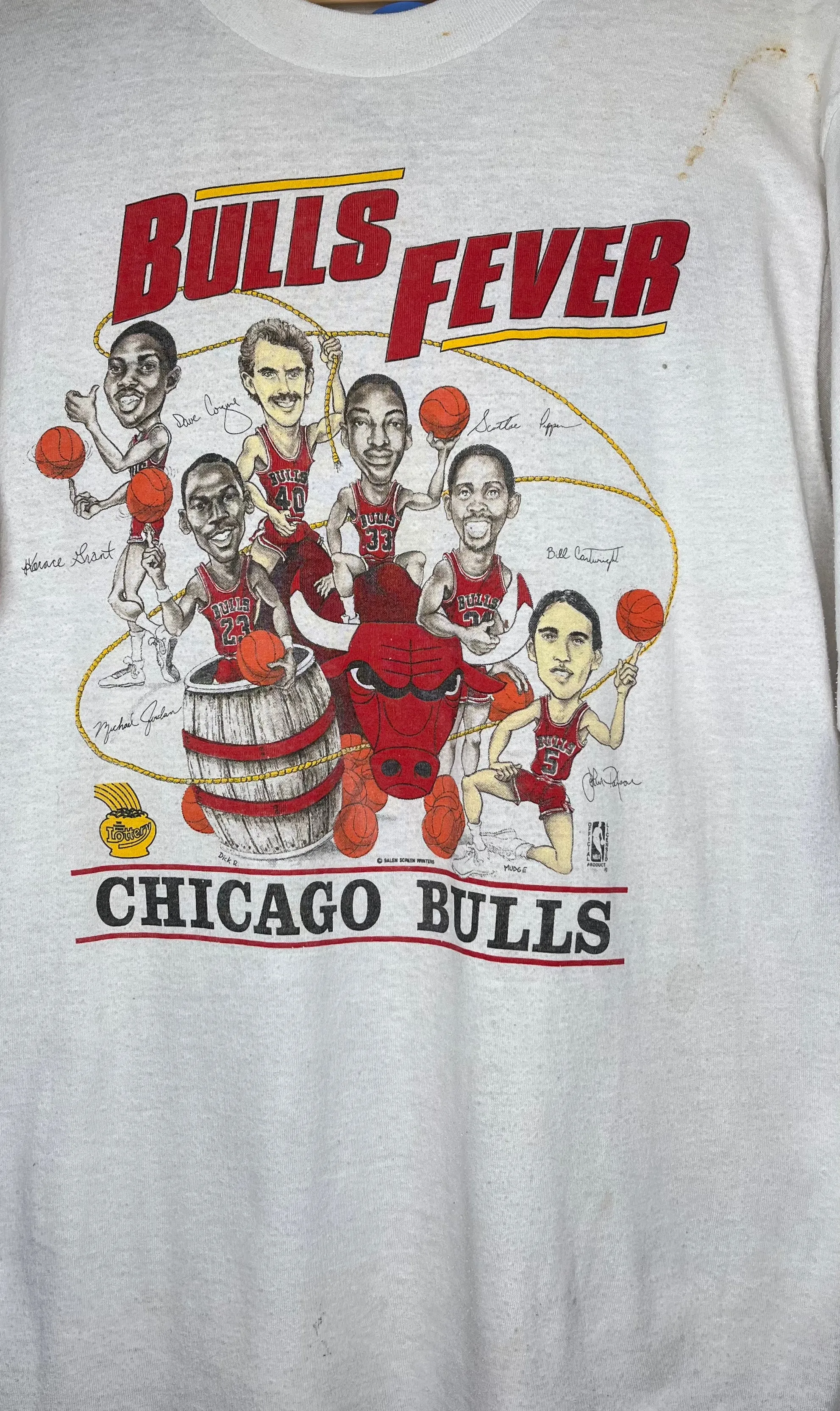 Chicago Bulls Fever White Caricature T-Shirt: L