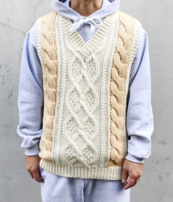 DIGAWEL/CABLE STITCH VEST (WHITE)