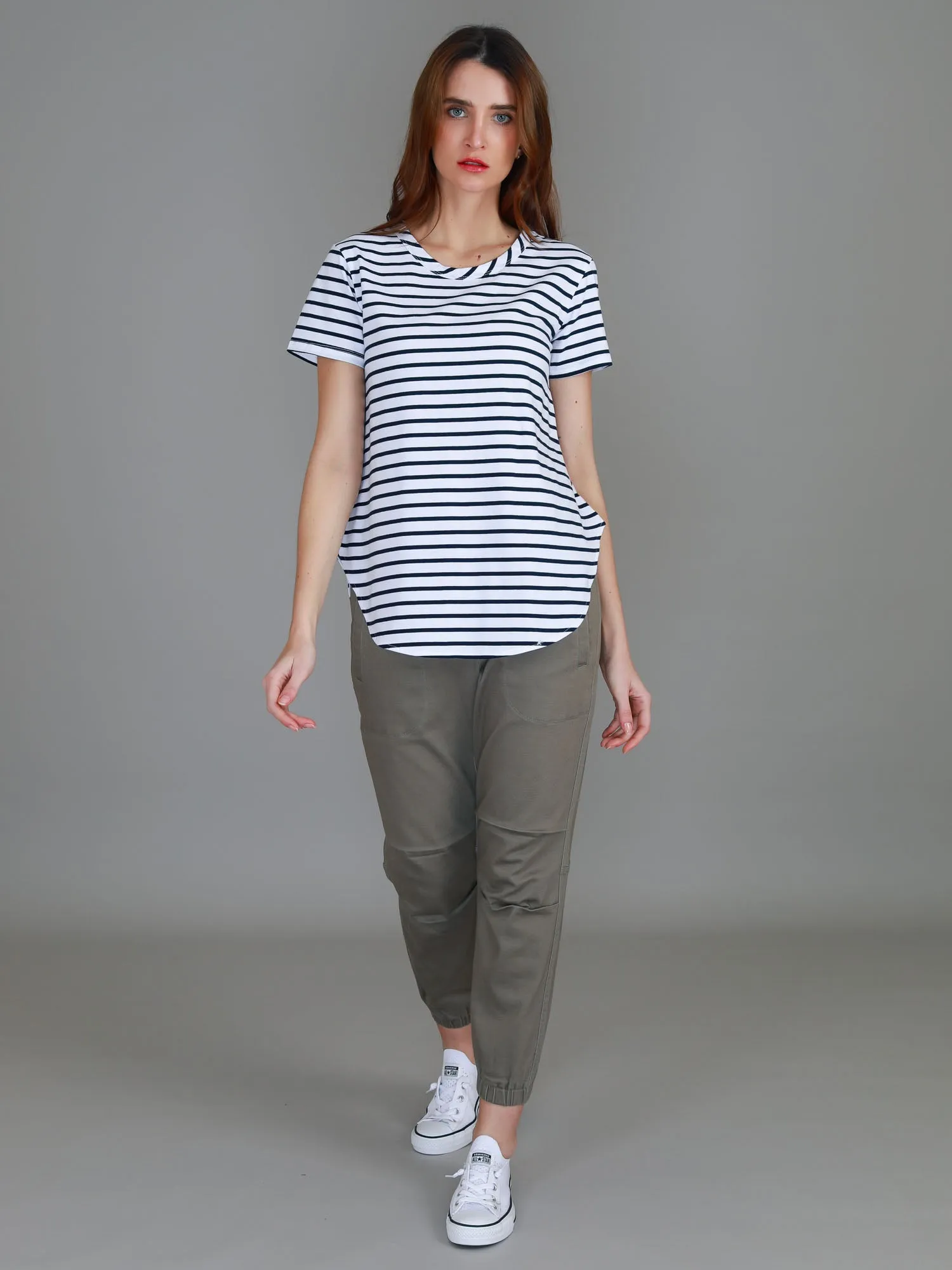 Elwood [-5cm] Curved Hem Tee