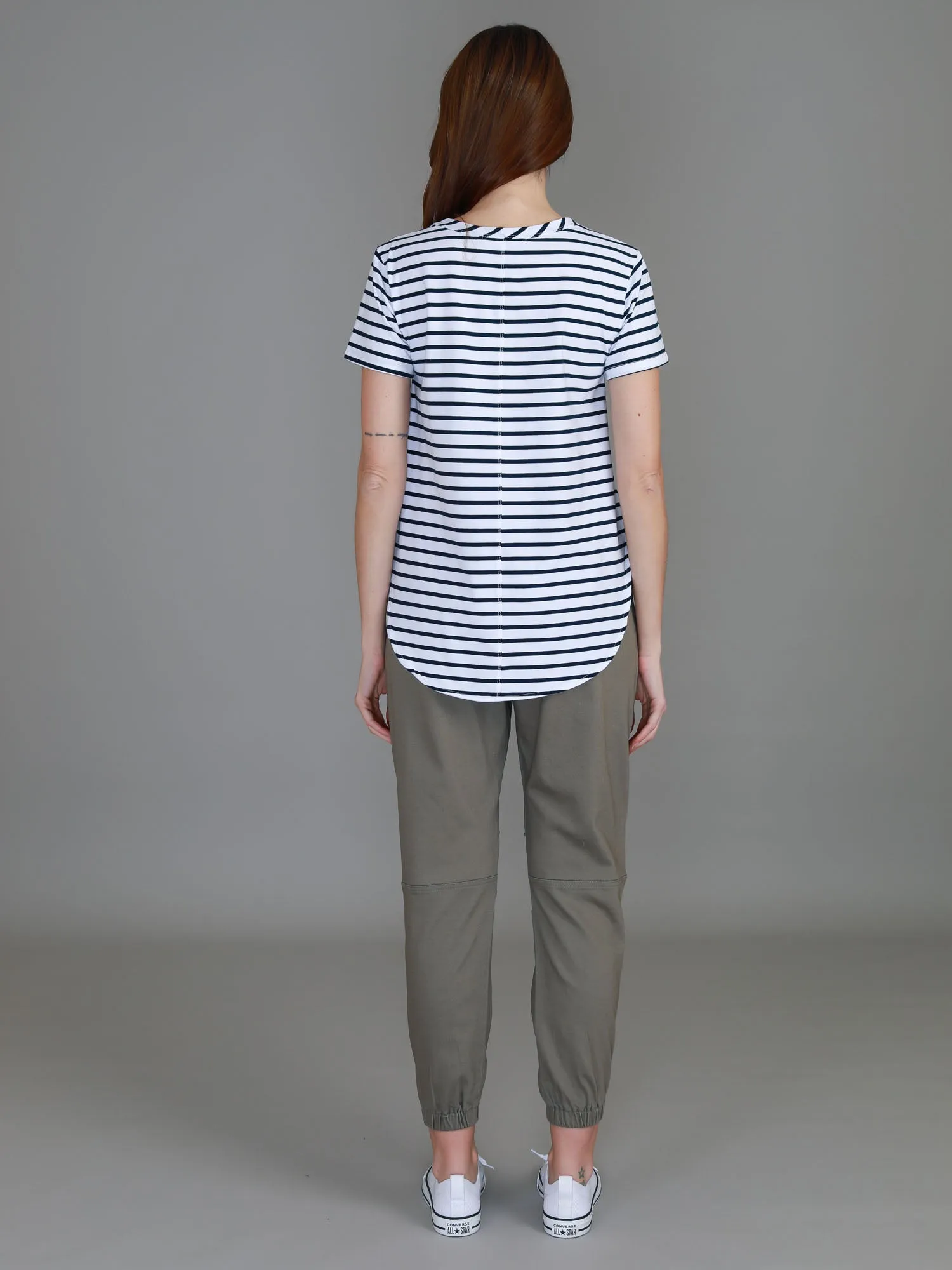 Elwood [-5cm] Curved Hem Tee
