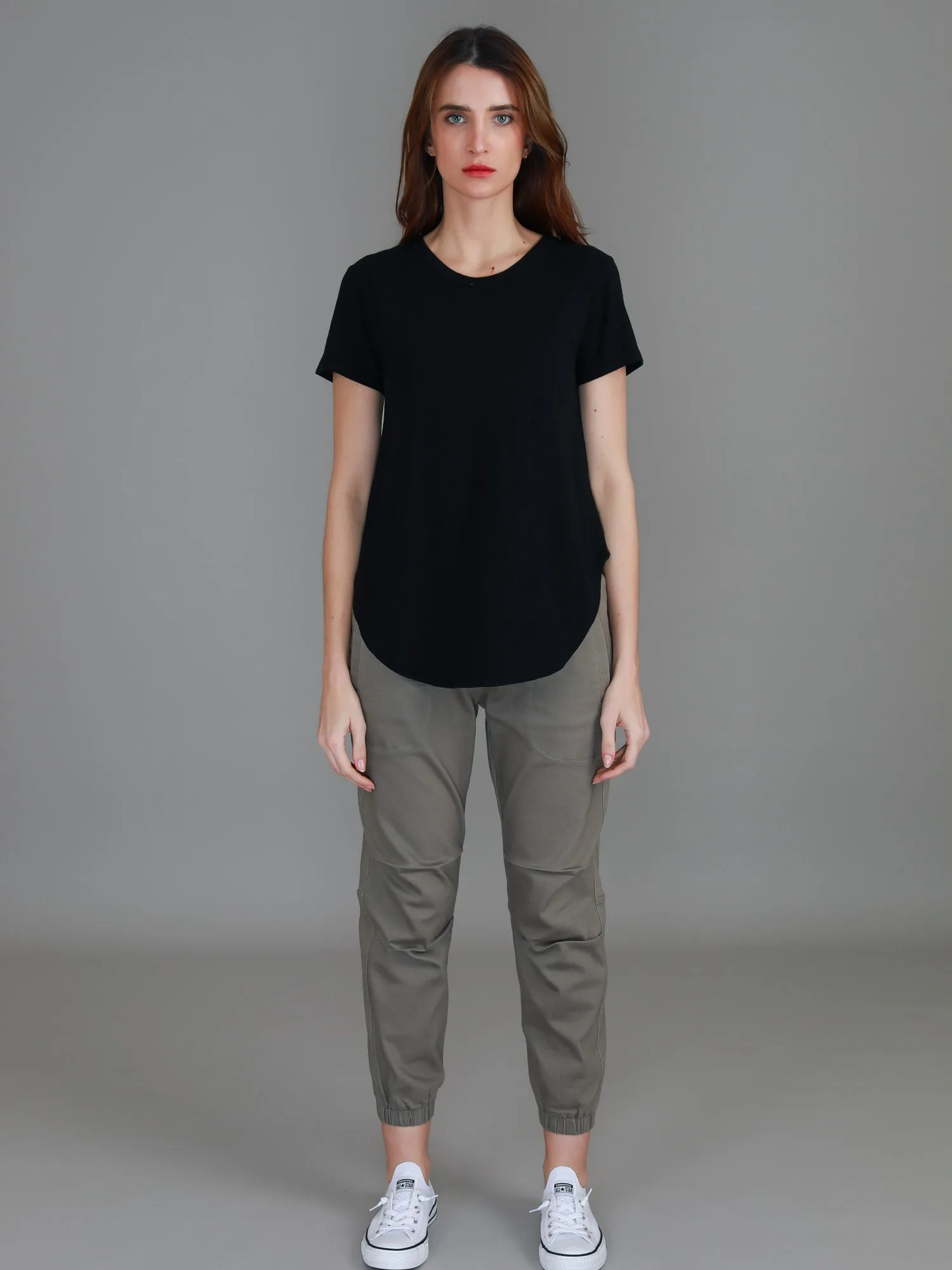 Elwood [-5cm] Curved Hem Tee
