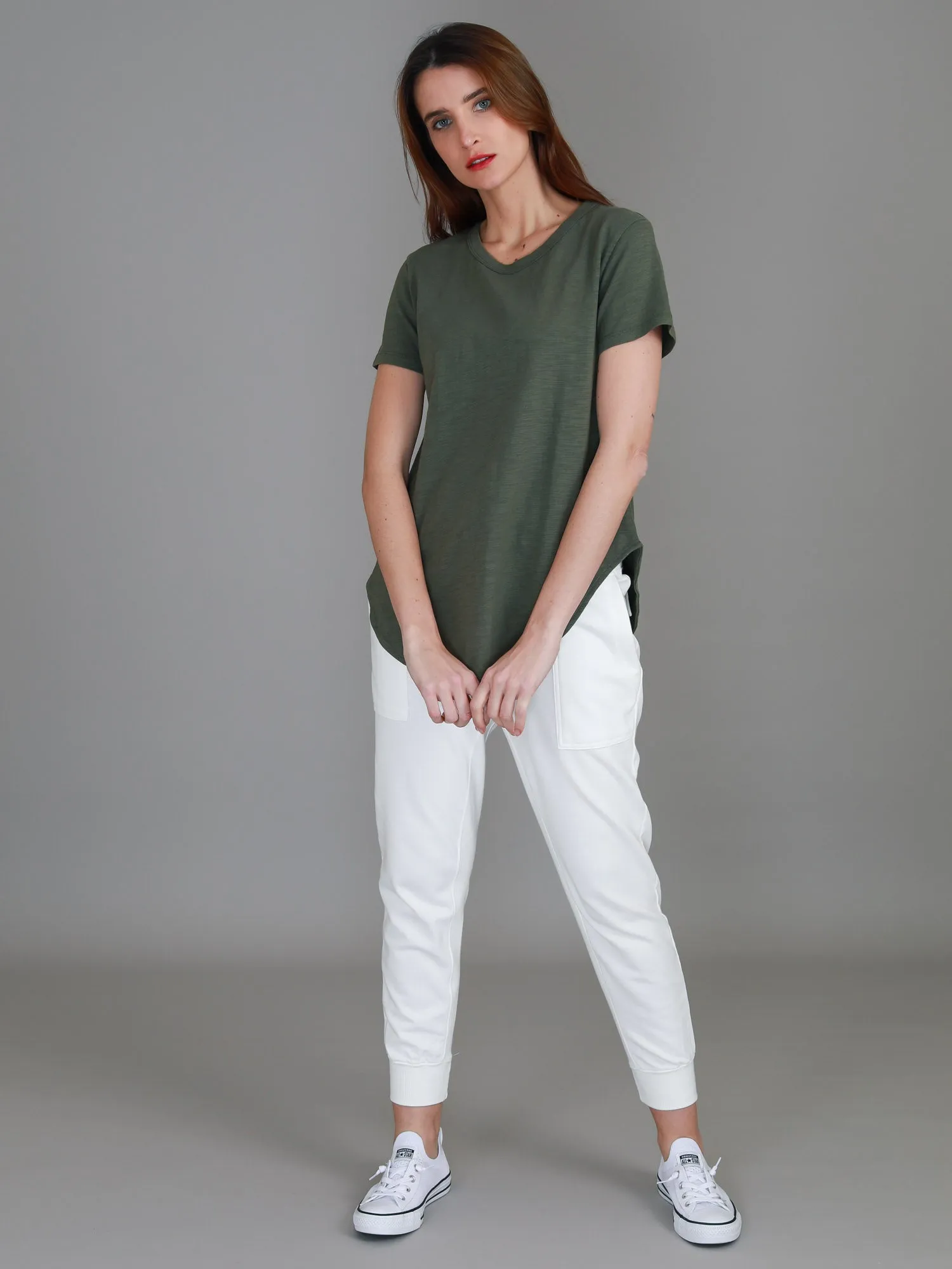 Elwood [-5cm] Curved Hem Tee