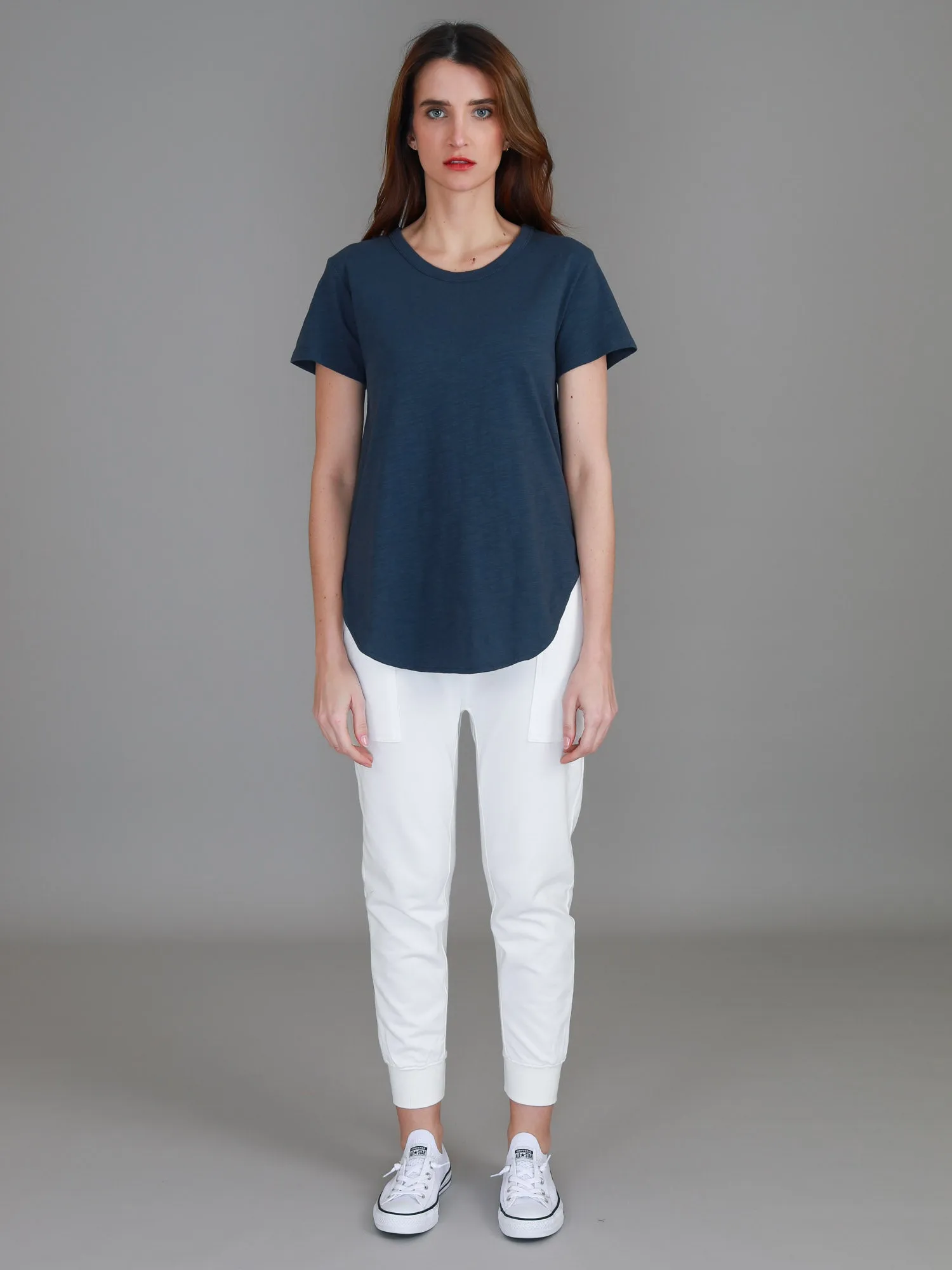 Elwood [-5cm] Curved Hem Tee