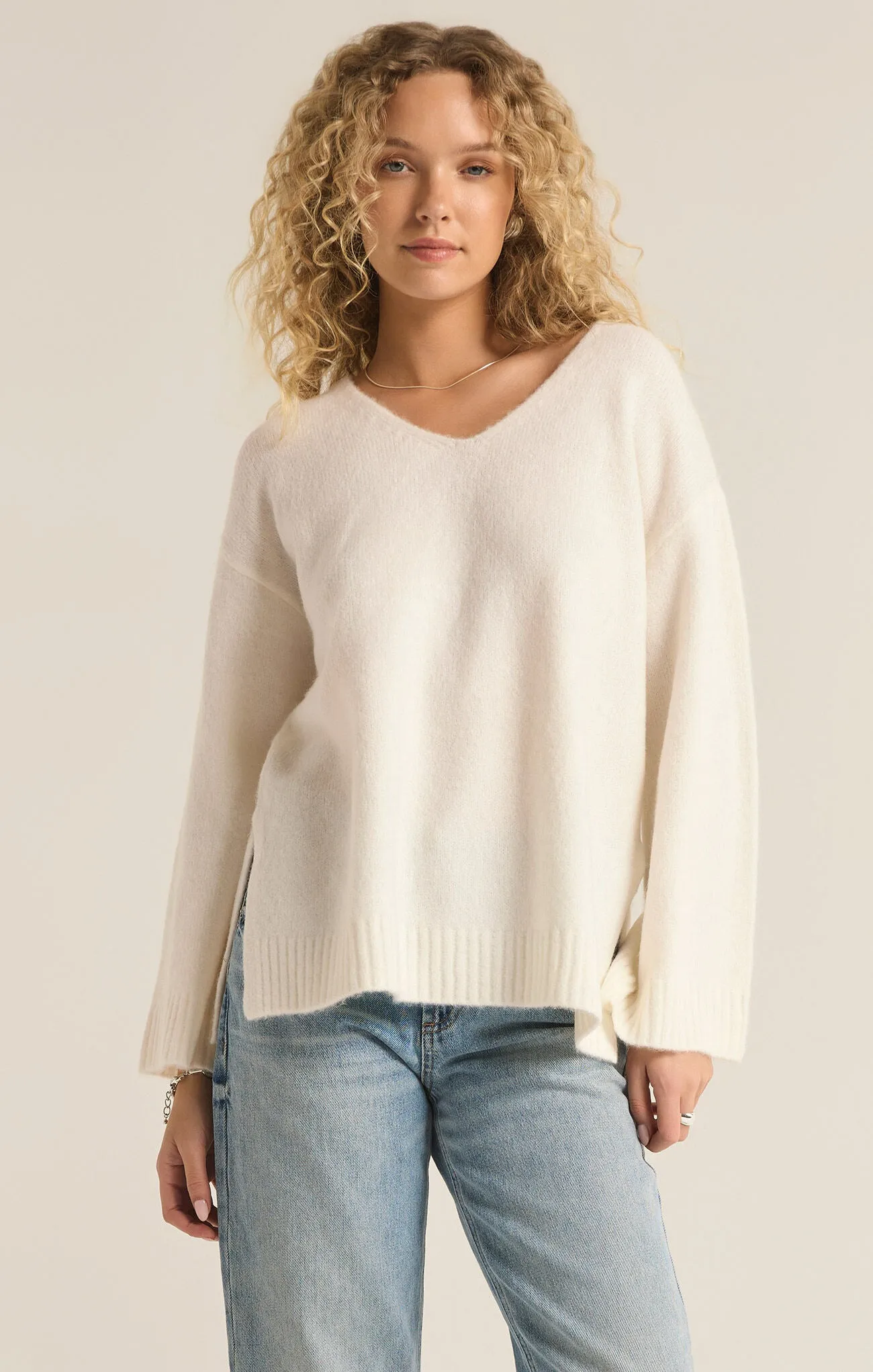 MODERN SWEATER