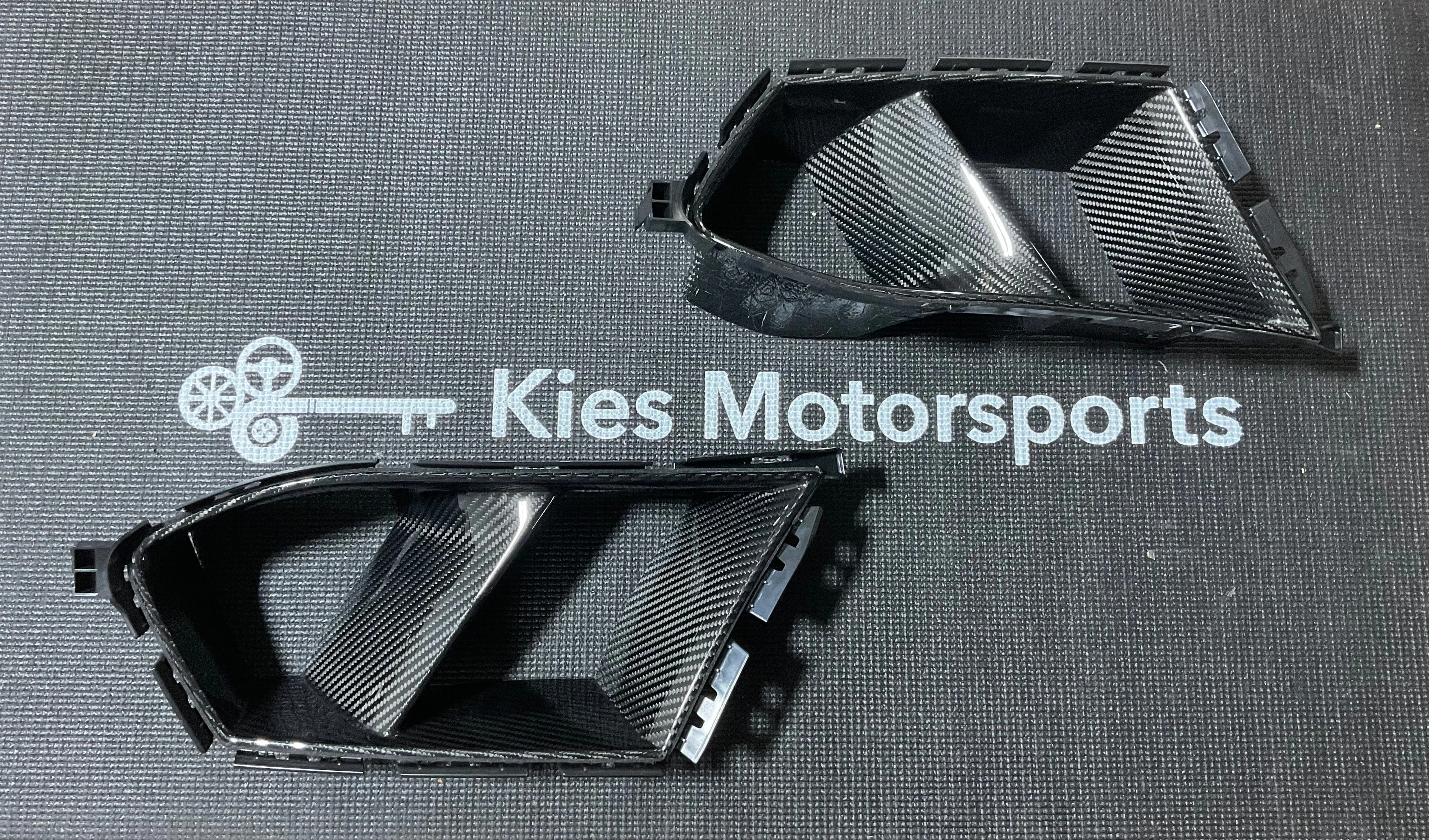 Open Box - G80 M3/ G82 M4 Carbon Fiber Vent Trim (Loose Clip)