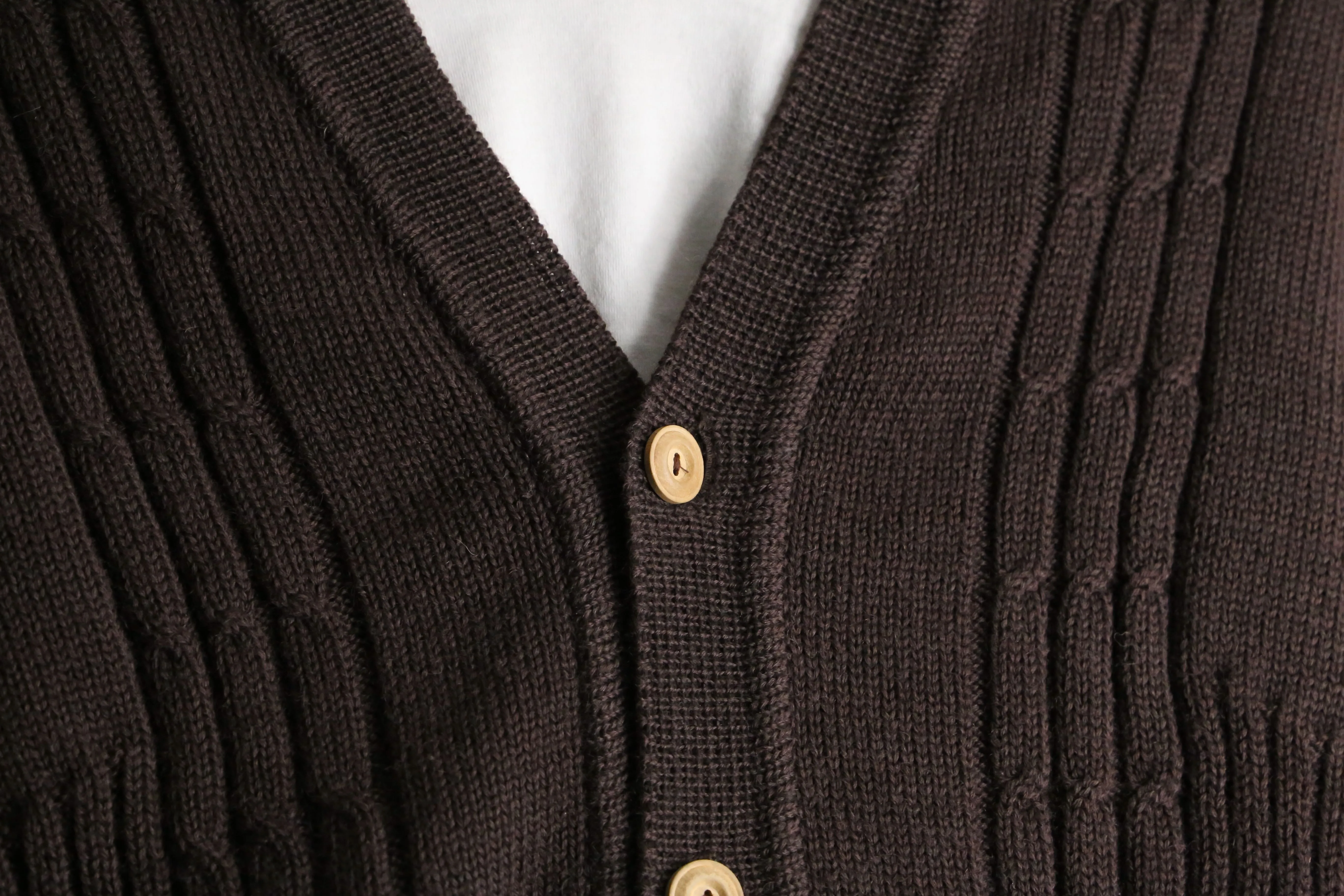 wood button brown knit cardigan