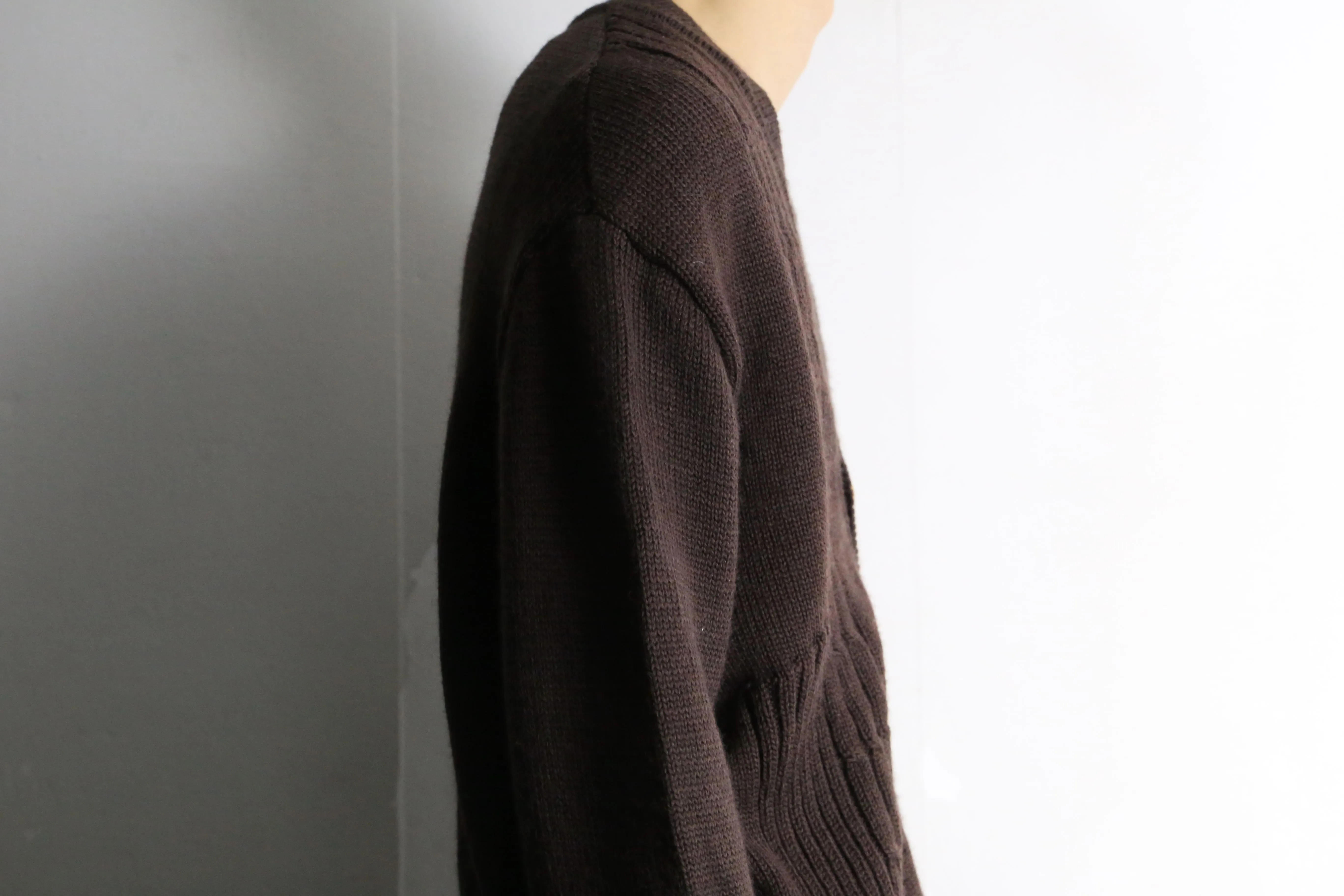 wood button brown knit cardigan