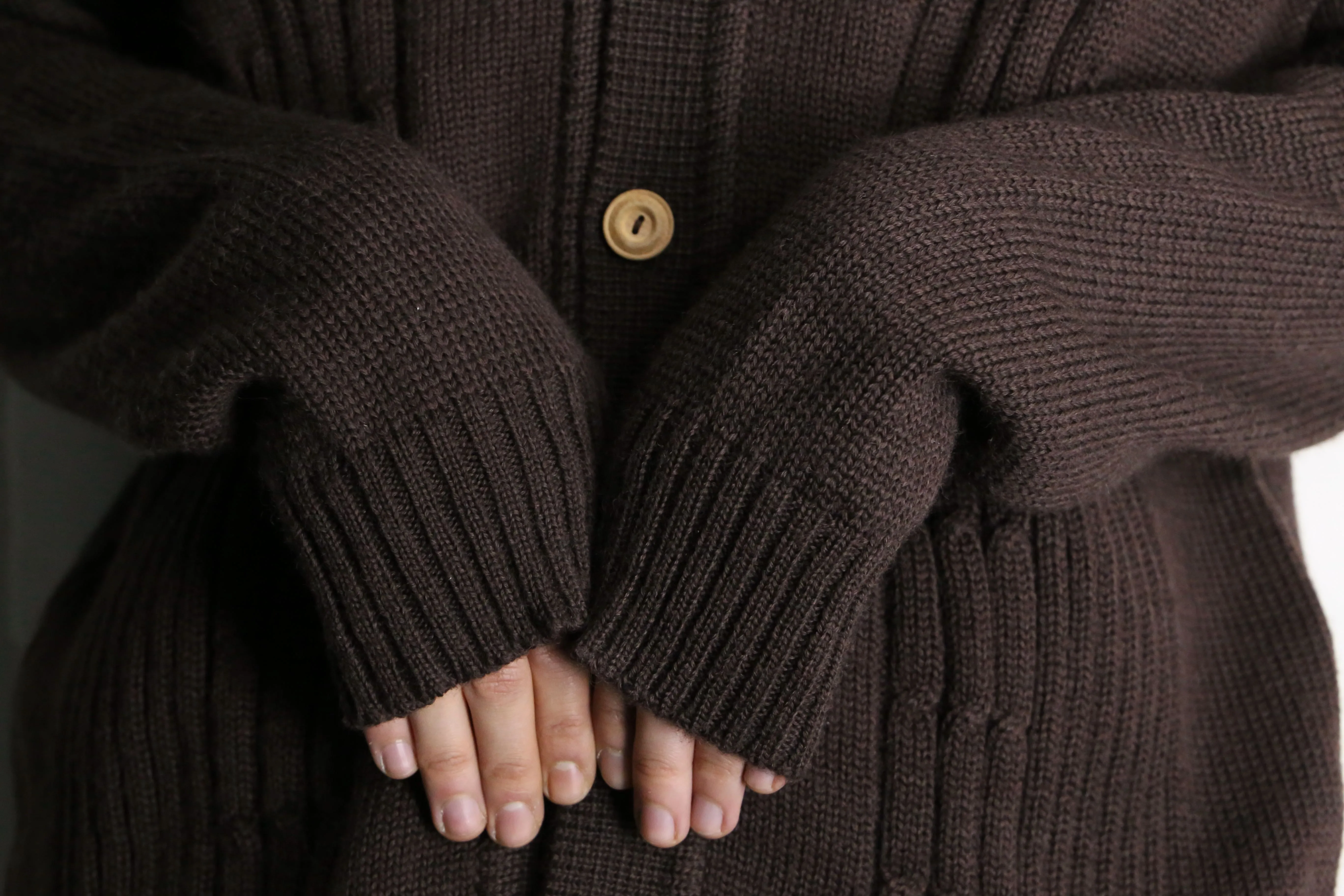 wood button brown knit cardigan